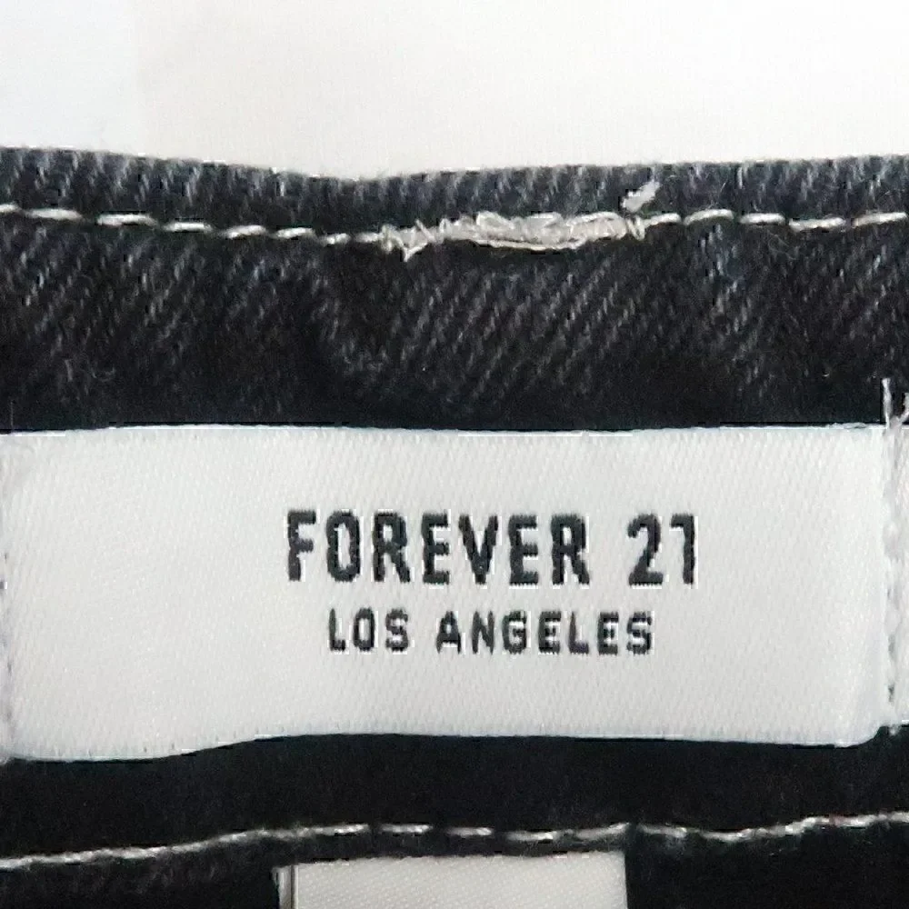 FOREVER 21 BLACK DENIM WITH WHITE STITCHING MINI SKIRT SIZE LARGE